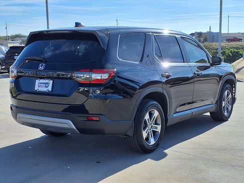 Used 2025 Honda Pilot EX-L image 7