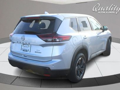 Used 2024 Nissan Rogue SV