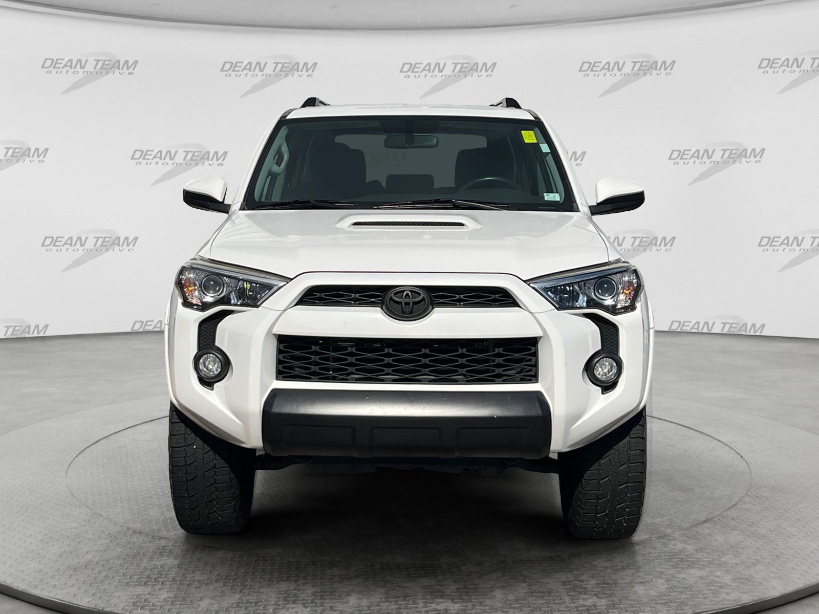Used 2019 Toyota 4Runner TRD Off-Road AWD/4WD image 2