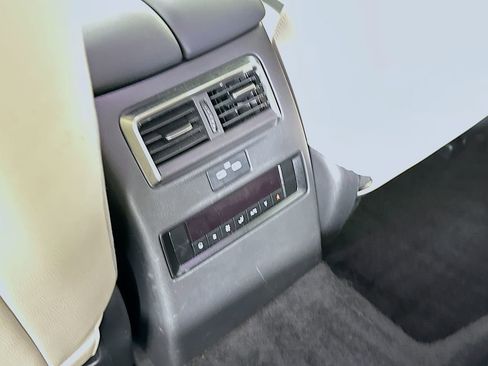 Certified 2024 MAZDA CX-90 3.3 Turbo w/ Preferred Plus image 33