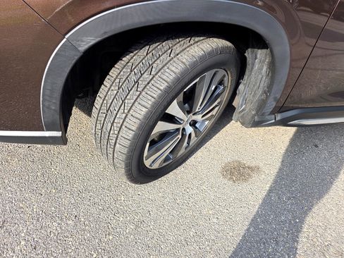 Used 2019 Subaru Ascent Touring image 29