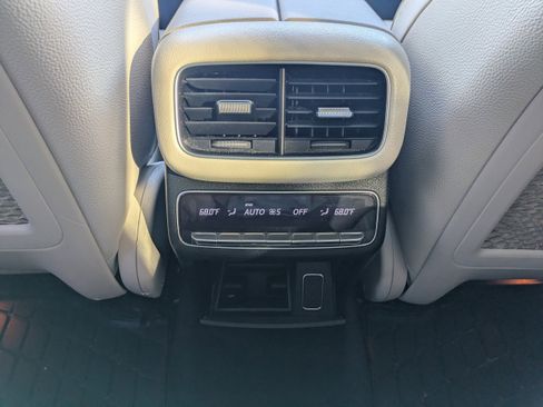 Used 2023 Mercedes-Benz GLE 450 4MATIC image 16