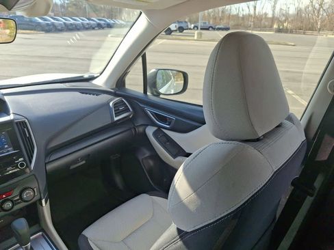 Used 2021 Subaru Forester image 11