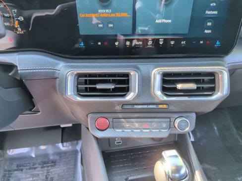 Used 2024 Ford Mustang GT Premium RWD image 25