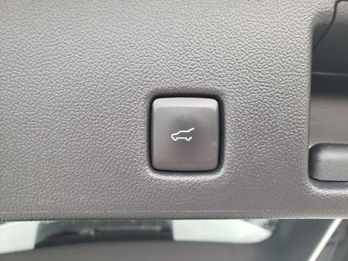 Used 2023 Ford Escape Active w/ Tech Pack #1 AWD/4WD image 7
