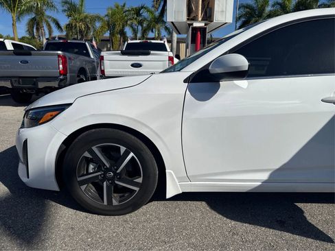 Used 2025 Nissan Sentra SV FWD image 25