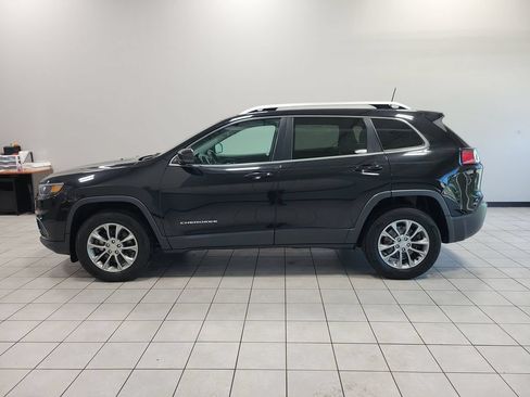 Used 2020 Jeep Cherokee Latitude Plus w/ Cold Weather Group AWD/4WD image 9