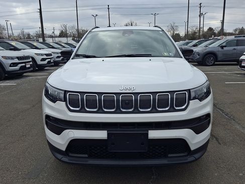 Used 2022 Jeep Compass Latitude w/ Sun and Sound Group image 8