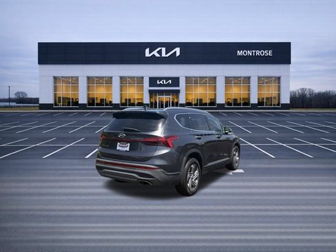 Used 2023 Hyundai Santa Fe SEL FWD image 6