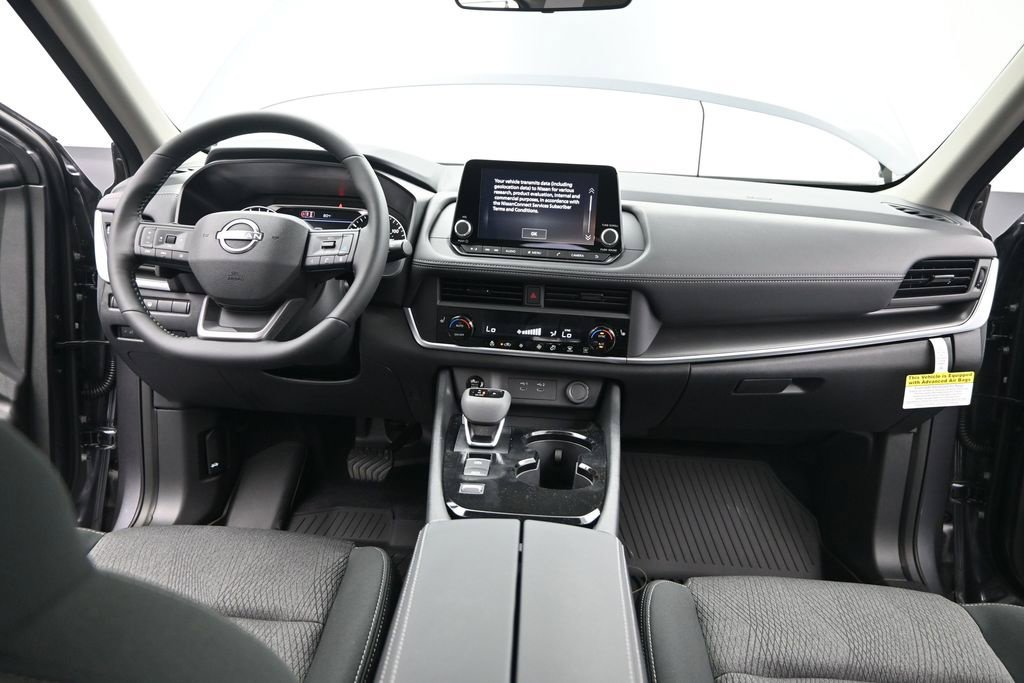 Certified 2026 Nissan Rogue SV w/ Cold Weather Package FWD image 32