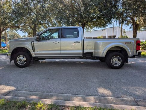 Used 2023 Ford F350 Lariat w/ Lariat Ultimate Package image 5