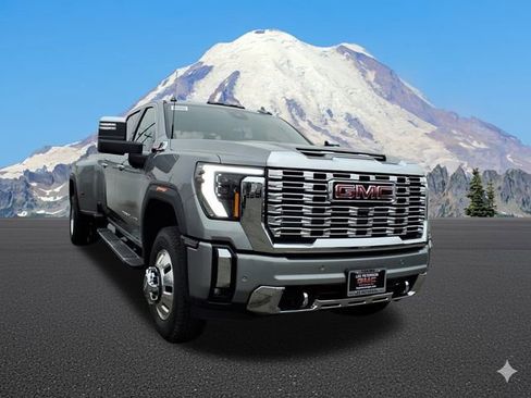 New 2026 GMC Sierra 3500 Denali w/ Denali Reserve Package image 3