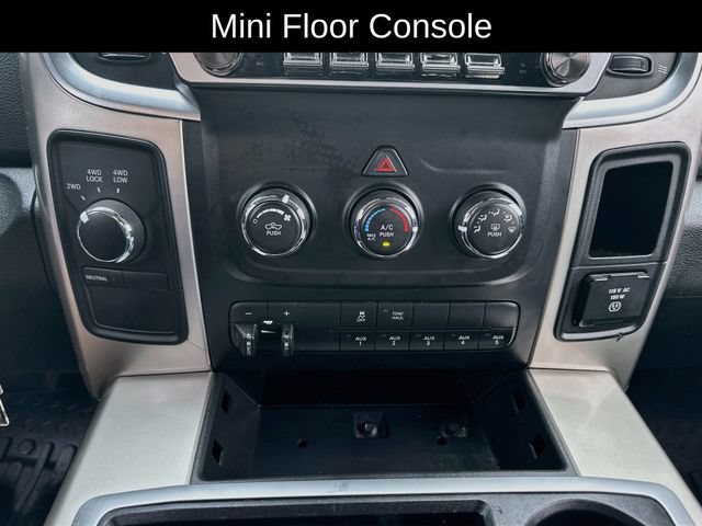 Used 2016 RAM 3500 Tradesman w/ Chrome Appearance Group AWD/4WD image 32