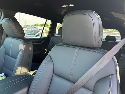 New 2025 GMC Acadia Elevation w/ Elevation Premium Package image 27