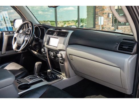 Used 2012 Toyota 4Runner SR5 w/ Premium Pkg AWD/4WD image 14