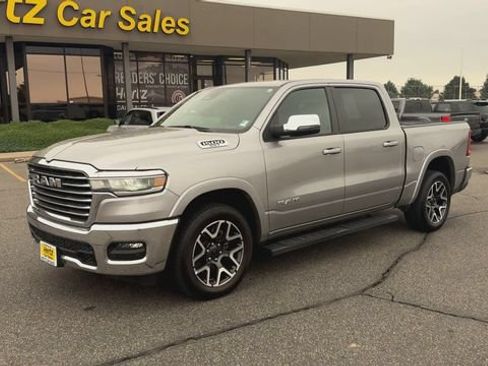 Used 2025 RAM 1500 Laramie AWD/4WD image 4