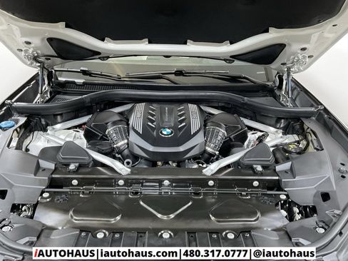 Used 2021 BMW X5 M50i w/ Executive Package image 10