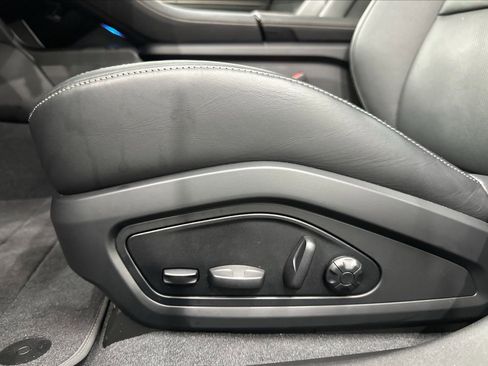 Certified 2025 Porsche Taycan Turbo image 28