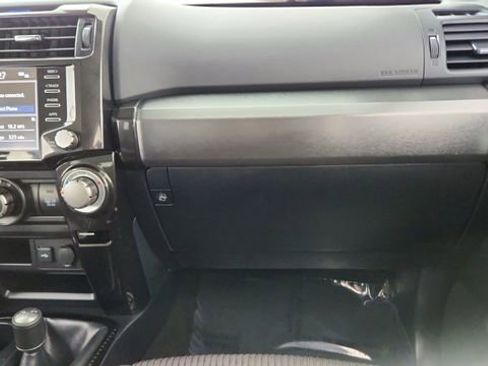 Used 2022 Toyota 4Runner TRD Off-Road image 36