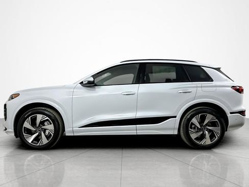 New 2025 Audi Q6 e-tron Premium image 3
