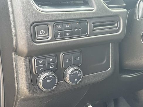 Used 2024 Chevrolet Tahoe RST w/ Luxury Package AWD/4WD image 39
