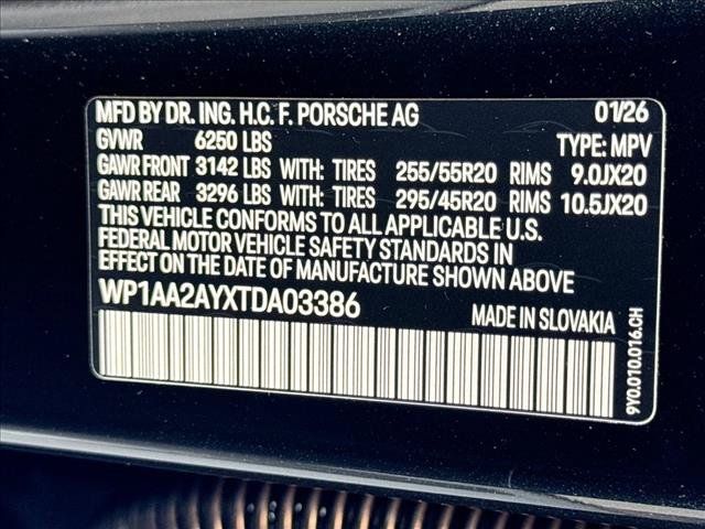 Used 2026 Porsche Cayenne AWD/4WD image 27