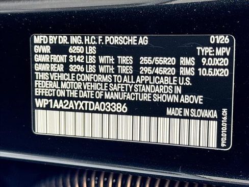 Used 2026 Porsche Cayenne AWD/4WD image 27