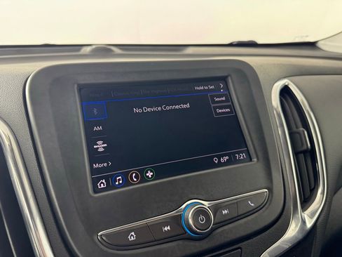 Used 2024 Chevrolet Equinox LT image 17