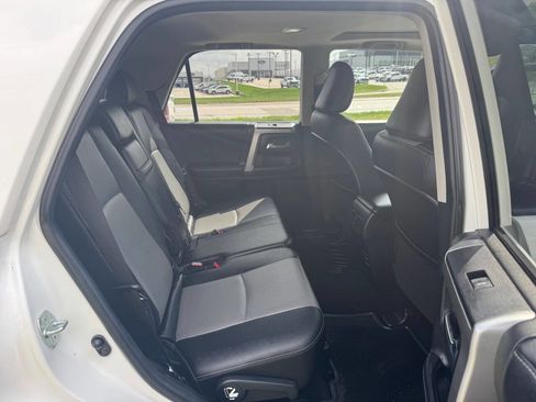 Used 2016 Toyota 4Runner SR5 Premium AWD/4WD image 13