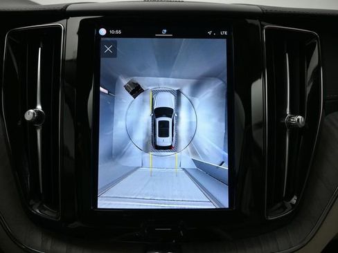 Used 2024 Volvo XC60 B5 Ultimate w/ Protection Package Premier image 20