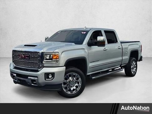 Used 2019 GMC Sierra 2500 Denali w/ Duramax Plus Package image 1