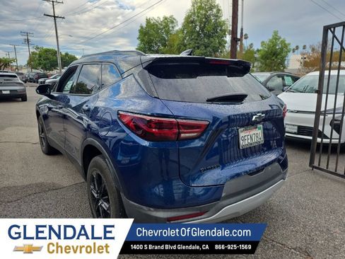 Used 2023 Chevrolet Blazer LT w/ Midnight/Sport Edition FWD image 3