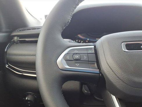 New 2026 Jeep Compass Latitude AWD/4WD image 21