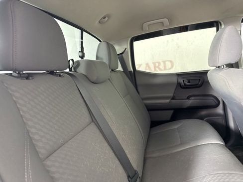 Used 2020 Toyota Tacoma SR image 18