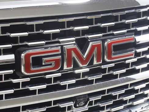 Used 2023 GMC Acadia Denali w/ Denali Ultimate Package AWD/4WD image 20