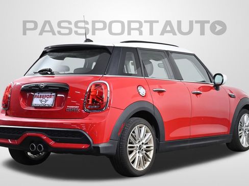 Used 2024 MINI Cooper S image 10