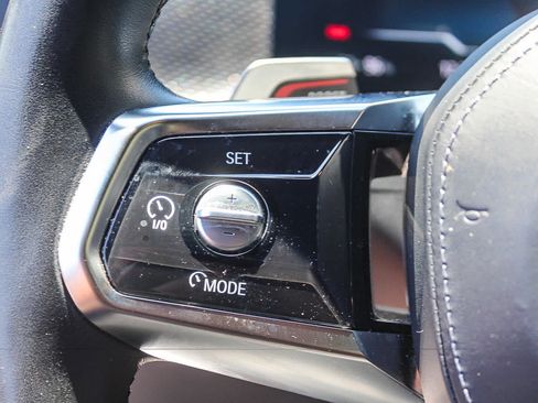 Used 2023 BMW i7 xDrive60 AWD/4WD image 22