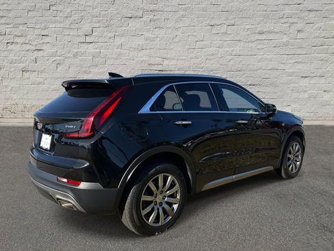 Used 2022 Cadillac XT4 Premium Luxury w/ Safety Alert Package image 5