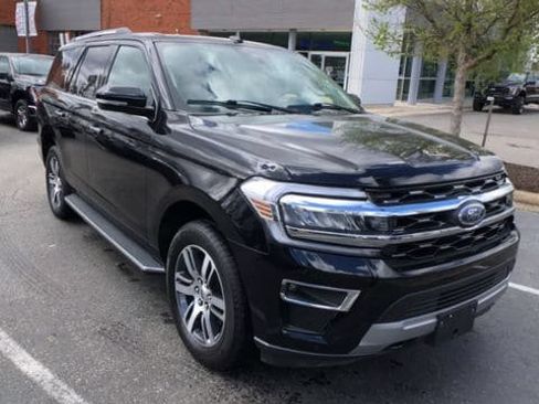 Certified 2022 Ford Expedition Limited AWD/4WD image 3