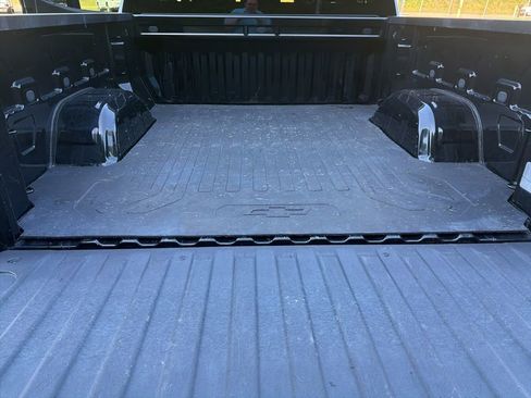 Certified 2019 Chevrolet Silverado 1500 Custom w/ Custom Value Package AWD/4WD image 14