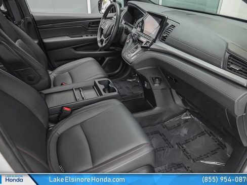 Certified 2024 Honda Odyssey Sport image 18