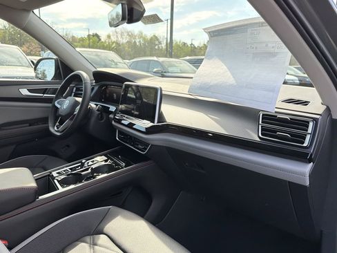 New 2026 Volkswagen Atlas Peak Edition AWD/4WD image 22