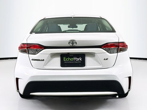 Used 2020 Toyota Corolla LE FWD image 7
