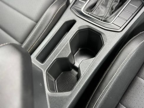 Used 2024 Volkswagen Jetta SE image 16