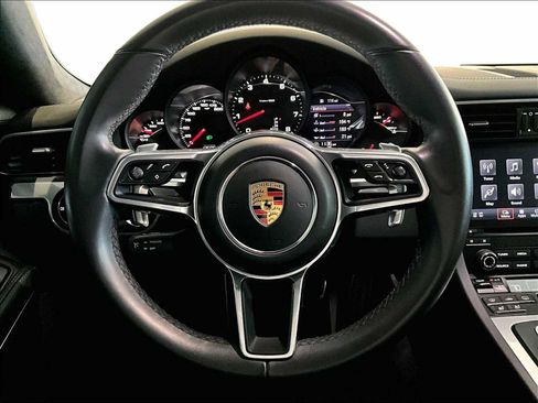 Used 2019 Porsche 911 Carrera S image 17