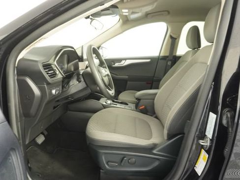 Used 2020 Ford Escape SE FWD image 19