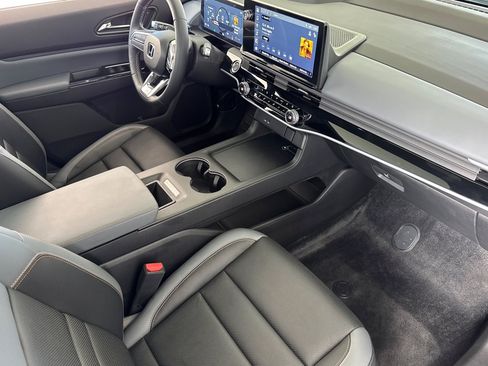 Certified 2024 Honda Prologue Elite image 34