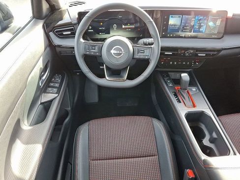 New 2026 Nissan Kicks SR w/ Cold Weather Package image 9