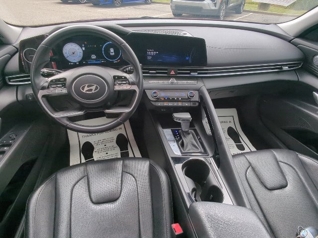 Used 2024 Hyundai Elantra Limited FWD image 15