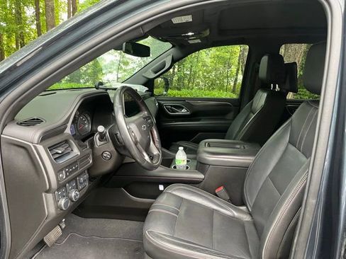 Used 2021 Chevrolet Tahoe RST w/ Luxury Package AWD/4WD image 5